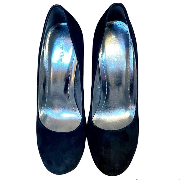 Calvin Klein’s Carley Platform Pump with Kick-Up Toe. Black Suede heels Size 7M - Picture 2 of 10